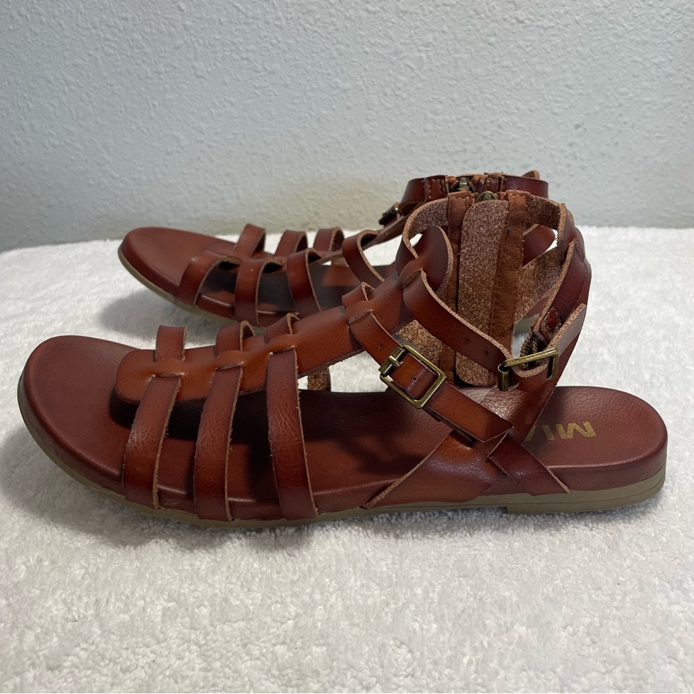 MIA Romma Sandals Cognac Brown Color - Picture 4 of 9